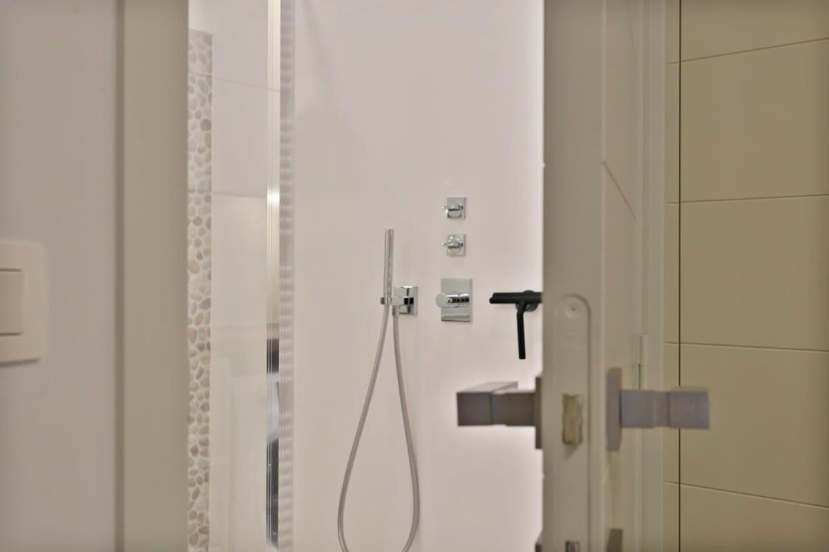Huswell - Renovated Apartment On Top Location In 'T Zoute Knokke-Heist Esterno foto