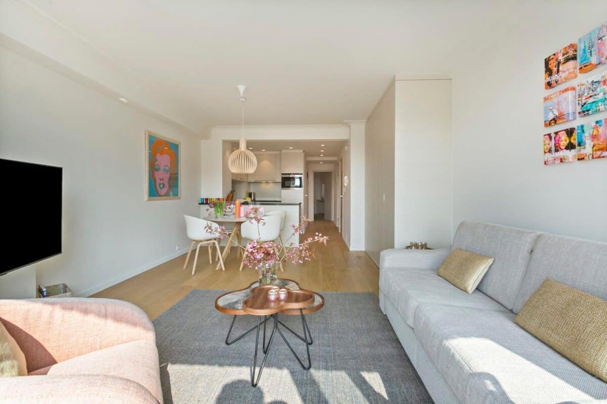Huswell - Renovated Apartment On Top Location In 'T Zoute Knokke-Heist Esterno foto